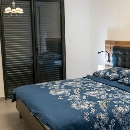 Superbe T2 Climatise, Proche - Belle Vue * Porticcio (Corsica)