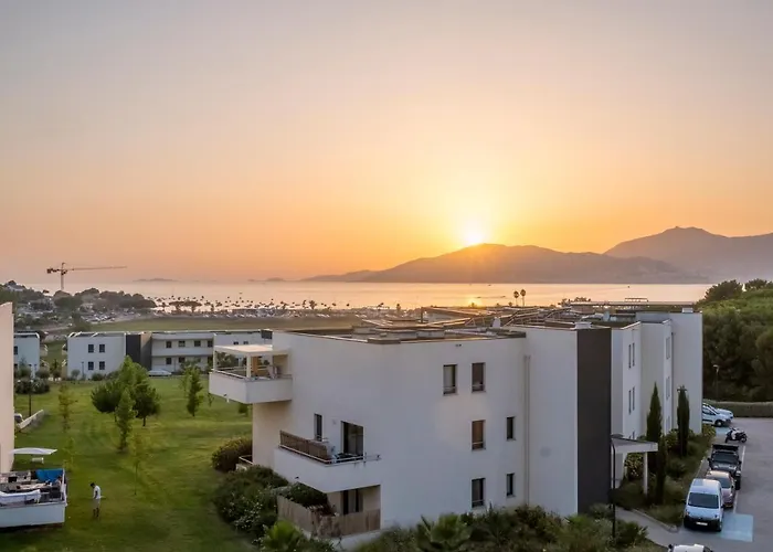 Apartment Superbe T2 Climatise, Proche - Belle Vue *