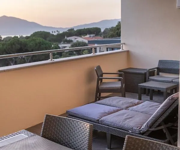 Superbe T2 Climatise, Proche - Belle Vue Apartment Porticcio (Corsica)